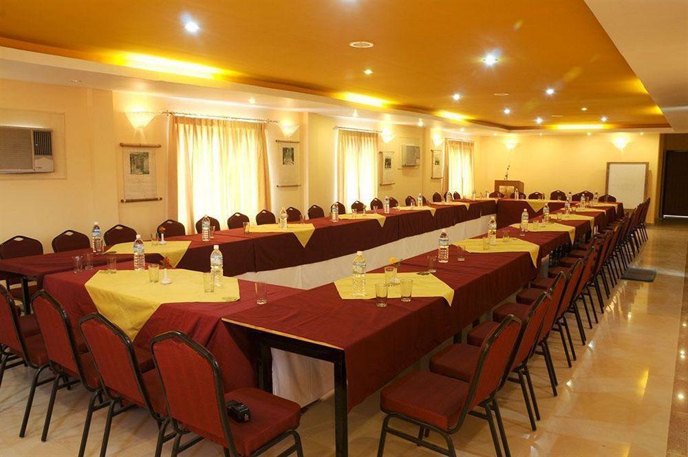 Royal Astoria Hotel Κατμαντού Εξωτερικό φωτογραφία