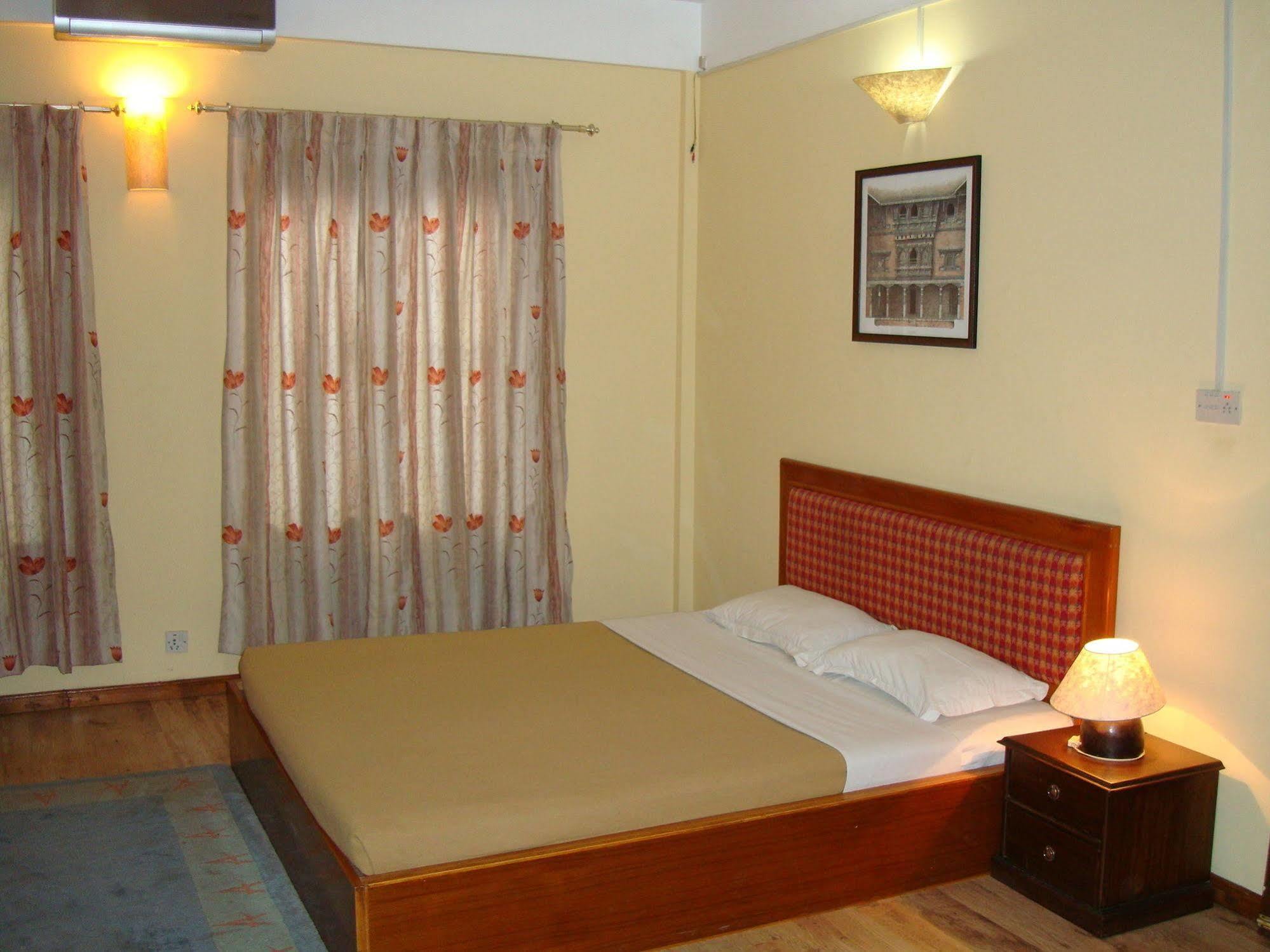 Royal Astoria Hotel Κατμαντού Εξωτερικό φωτογραφία